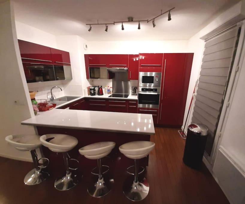 Joli Appartement Avec Jardin Et 2 Parkings Prives Argenteuil Buitenkant foto