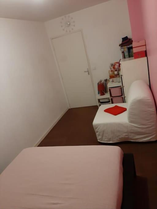 Joli Appartement Avec Jardin Et 2 Parkings Prives Argenteuil Buitenkant foto